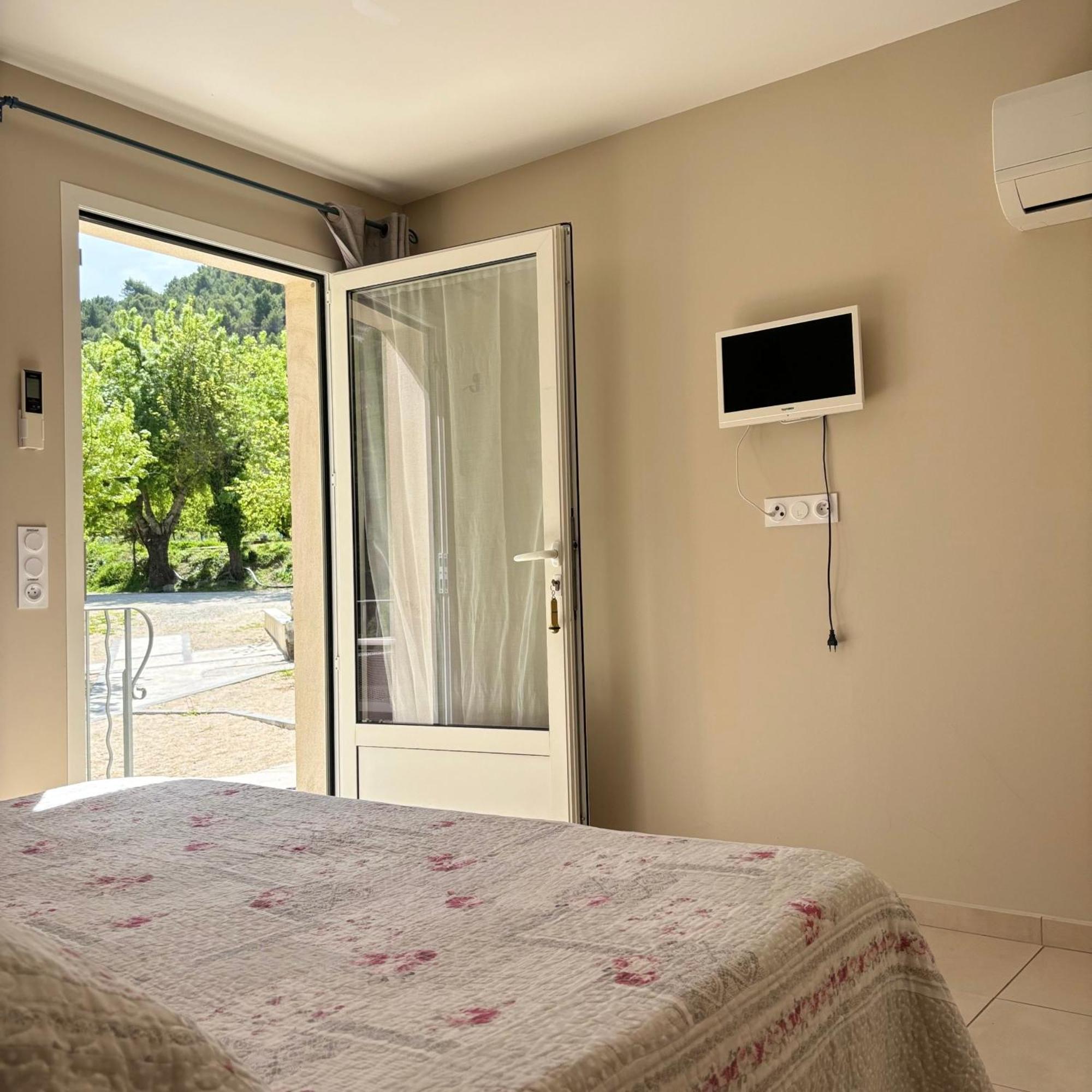 Domaine Saint Julien Hotel Buis-les-Baronnies Exterior photo